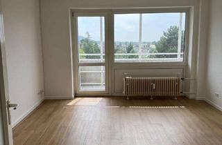 Wohnung kaufen in Fasanenweg 16, 64625 Bensheim, Helle 3-Zimmer Wohnung im 5. OG in Bensheim