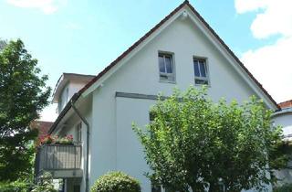 Wohnung kaufen in Hennigsdorfer Straße 11, 16540 Hohen Neuendorf, Vermietete 2-Zimmerwohnung mit West-Balkon