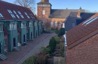 Wohnung kaufen in 22880 Wedel, Geräumige Dachgeschosswohnung mit Kamin, Loggia und Stellplatz – Solide Wertanlage in Wedel