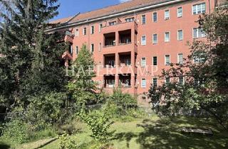 Wohnung kaufen in Treptower Park, 12435 Plänterwald, Bezugsfrei 2-Zimmerwohnung nahe Treptower Park - unrenoviert