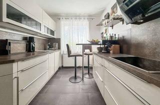 Wohnung kaufen in 86482 Aystetten, 3 Zimmer mit eigenem Garten