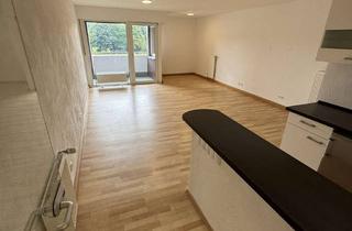 Wohnung kaufen in Kemnader Straße 10, 44795 Weitmar, Schöne Eigentumswohnung mit Balkon und PKW-Stellplatz in gepflegter Wohnanlage