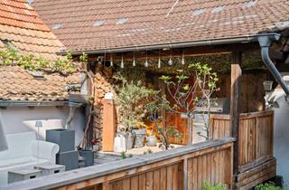 Wohnung kaufen in 79346 Endingen, Licht & Lage: 3-Zimmer-Obergeschosswohnung mit Charme in Endingen mit Scheune zum Ausbauen