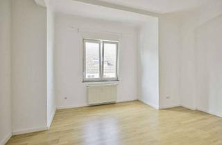 Wohnung kaufen in 70188 Ost, Renovierte 2-Zimmer-Altbauwohnung zur Kapitalanlage oder zur Selbstnutzung