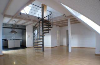 Wohnung kaufen in Nussbaumweg, 71720 Oberstenfeld, Individuelle & helle 3,5 Zi. DG Galeriewohnung *neue Wärmepumpe*