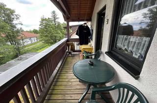 Wohnung kaufen in Landstraße, 76571 Gaggenau, Sonnige 3-Zimmer-Dachgeschosswohnung mit Balkon & Renditepotenzial