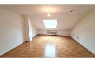 Wohnung kaufen in Zeppelinstraße 50, 63477 Maintal, Charmante 3-Zimmer-Dachgeschosswohnung in gepflegtem Mehrfamilienhaus