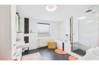 Wohnung kaufen in 45147 Holsterhausen, Lichtverwöhnte Dachterrassen-2,5-Zimmer-Wohnung mit Wohlfühlcharme