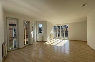 Wohnung kaufen in Doktor-Kron-Weg, 14641 Nauen, Sonnige Maisonette mit Terrasse & Stellplatz