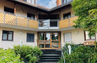 Wohnung kaufen in 79423 Heitersheim, **RESERVIERT**FREIWERDENDE EIGENTUMSWOHNUNG MIT 3 BALKONEN, CARPORT UND AUßENSTELLPLATZ!