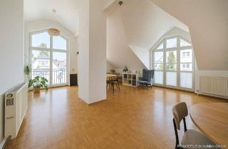 Wohnung kaufen in 61352 Bad Homburg, Charmante 3-Zimmer-Dachgeschosswohnung in Bad Homburg!