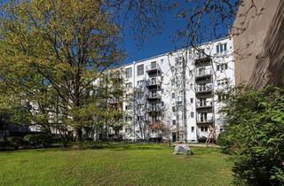 Wohnung kaufen in Großbeerenstraße 46, 10965 Kreuzberg, Investieren, wo alle wohnen möchten: Vermietetes 2-Zimmer-Investment in Kreuzberger Bestlage