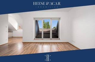 Wohnung kaufen in 10318 Karlshorst, Bezugsfrei: Lichtdurchflutete Dachgeschoss-Maisonette mit Terrasse & Stellplatz in ruhiger Lage