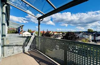 Wohnung kaufen in 01705 Freital, Charmante Dachgeschosswohnung mit großem Balkon und Weitblick!