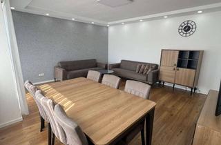 Wohnung kaufen in 71229 Leonberg, Exklusive, modernisierte 3-Zimmer-Wohnung mit Balkon und EBK in Leonberg