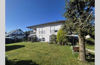 Wohnung kaufen in 57482 Wenden, Rendite trifft Wohnqualität: Vermietete 4-Zimmer-Wohnung mit Terrasse als sicheres Investment