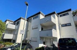 Wohnung kaufen in 70806 Kornwestheim, Helle 3-Zimmer-Wohnung in Randlage mit Dachterrasse und Tiefgaragen-Stellplatz