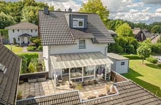 Wohnung kaufen in 58453 Witten, Maisonette-Wohnung im Einfamilienhaus-Charakter - 170 qm Wohntraum mit großer Dachterrasse