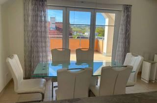 Wohnung kaufen in 71384 Weinstadt, Weinstadt-Beutelsbach, 3,5 Zimmer-Dachgeschosswohnung, gut ausgestattet, Aufzug - barrierefrei