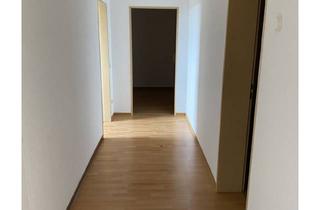 Wohnung kaufen in 61267 Neu-Anspach, Stilvolle 3-Zimmer-Wohnung mit Balkon und Garage in Bestlage