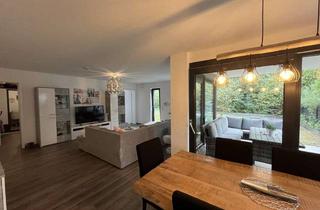 Wohnung kaufen in 55543 Bad Kreuznach, Gartenwohnung mit 5,5 ZKB, offener Wohnküche, 2 Terrassen und 2 Stellplätzen