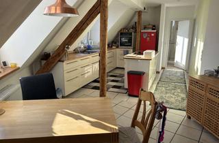 Wohnung kaufen in Hohenzollernring 126, 13585 Spandau, Stilvolle 4-Raum-DG-Wohnung mit Galerie, gehobene Innenausstattung mit Balkon in Berlin Spandau