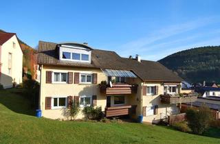 Wohnung kaufen in Reichertsklinge 15, 75323 Bad Wildbad, Gemütliche 4-Zimmer-Wohnung in ruhiger Wohnlage