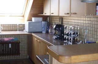 Wohnung kaufen in Hauptstraße 63, 70736 Fellbach, Für Anleger - Exklusive 3-Zimmer-Dachgeschosswohnung mit Einbauküche in Fellbach