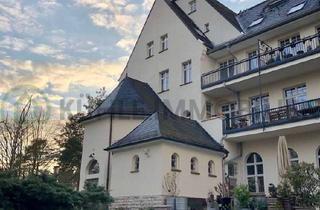 Wohnung kaufen in 12683 Biesdorf, Ehemaliges "Kloster" auf 3.000 m² Privatgrundstück - Dachterrasse, Sauna und Fitnessraum - Vermietet