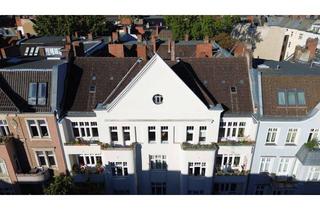 Wohnung kaufen in Krefelder Straße, 10555 Tiergarten, Zum Selbstausbau: 2 großzügige Wohneinheiten im Dachgeschoss realisierbar