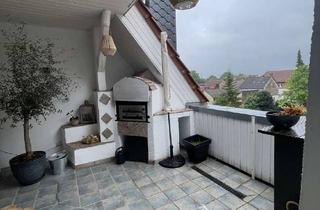 Wohnung kaufen in 31028 Gronau, MAISONETTE-WOHNUNG MIT DACHTERRASSE UND GARTENNUTZUNG IN HIST. VILLA - INKL. CARPORT UND PARKFLÄCHE