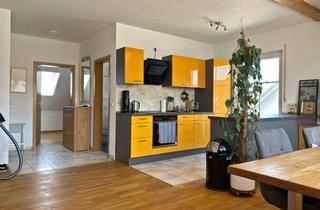 Wohnung kaufen in 84160 Frontenhausen, Charmante 2-Zimmer-Wohnung mit Balkon, Badewanne und Stellplatz