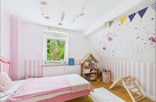 Wohnung kaufen in 63773 Goldbach, Rendite unterm Dach: Vermietete 2 - Zimmer - Wohnung in Goldbach