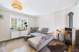 Wohnung kaufen in 63546 Hammersbach, Historisches Wohnen: 3-Zimmer-Wohnung mit Balkon in einzigartigem Ensemble in Hammersbach-OT