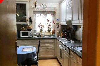 Wohnung kaufen in 90559 Burgthann, Attraktive 4-Zimmer-Wohnung mit Loggia und 2 Tiefgaragenstellplätzen in Burgthann