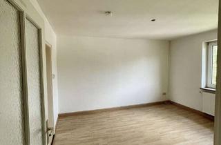 Wohnung kaufen in Bahnhofsplatz, 95126 Schwarzenbach a d Saale, 4-Zimmer-Wohnung in Schwarzenbach a. d. Saale - zum Selbstbezug
