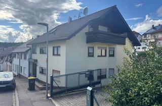 Wohnung kaufen in 75228 Ispringen, Helle 3,5-Zimmer-Erdgeschosswohnung mit Balkon und Garten in ruhiger Lage von Ispringen