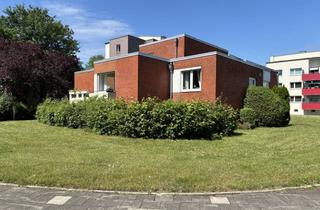 Wohnung kaufen in Liegnitzer Straße, 24537 Faldera, Großzügige 2-Zimmer-Whg. mit Balkon in gefragter, ruhiger Lage (RÖMBKE IMMOBILIEN KG)