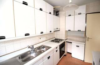 Wohnung kaufen in 65817 Eppstein, Großzügige 4,5-Zimmer-Eigentumswohnung mit zwei Balkonen und herrlichem Ausblick