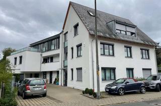Wohnung mieten in Gsteinacherstrasse, 90592 Schwarzenbruck, Exklusive, gepflegte 3-Zimmer-Erdgeschosswohnung mit großer Terrasse/ EBK in Schwarzenbruck