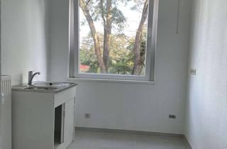 Wohnung mieten in Päwesiner Weg 32A, 13581 Spandau, 3 Zimmer mit Balkon