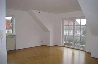 Wohnung mieten in Dekan-Götz-Straße 10, 85395 Attenkirchen, Gepflegte 3-Zimmer-Dachgeschosswohnung mit Süd-Balkon im schönen Attenkirchen