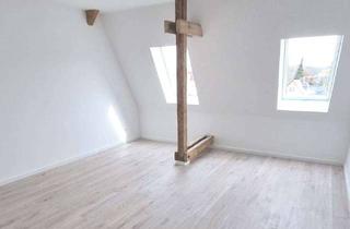 Wohnung mieten in Wilhelmstraße 15, 18507 Grimmen, Charmante Dachgeschosswohnung in saniertem Denkmalobjekt im Herzen von Grimmen