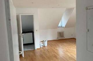 Wohnung mieten in Schwanenstr. 12, 88400 Biberach, Geschmackvolle, gepflegte 2,5-Raum-DG-Wohnung mit Einbauküche in Biberach
