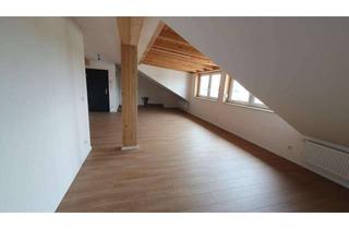 Wohnung mieten in 86972 Altenstadt, Stilvolle 2-Zimmer-DG-Wohnung in Altenstadt mit Bergblick