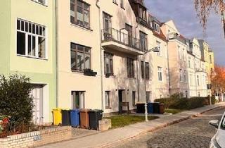 Wohnung mieten in 18055 Stadtmitte, Kernsanierte 3 Zimmer Wohnung mit Fahrstuhl und zwei Balkonen im Bahnhofsviertel