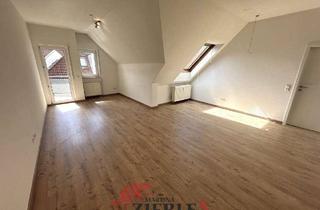 Wohnung mieten in 73066 Uhingen, Gelegenheit, ab 01.10 frei! Schöne helle DG-Wohnung mit Balkon, Einbauküche und TG-Stellplatz!