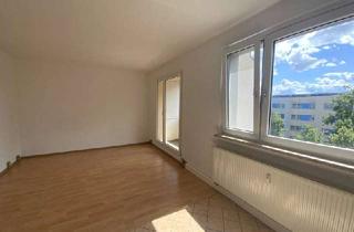 Wohnung mieten in Straße Der Befreiung 22, 06886 Lutherstadt Wittenberg, 4 -Zimmerwohnung mit Balkon in ruhiger Wohnlage