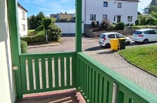 Wohnung mieten in Siedlerweg 41, 08371 Glauchau, Gemütliche 3-Raum Wohnung mit Balkon und Einbauküche