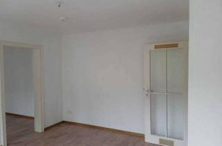 Wohnung mieten in Heubischer Straße 60, 96465 Neustadt, Schöne 2,5-Zi-Whg in Neustadt bei Coburg